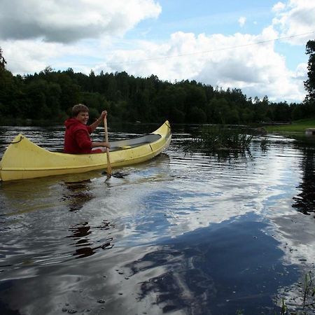 Готель Soomaa Water Camp Joesuu  Екстер'єр фото