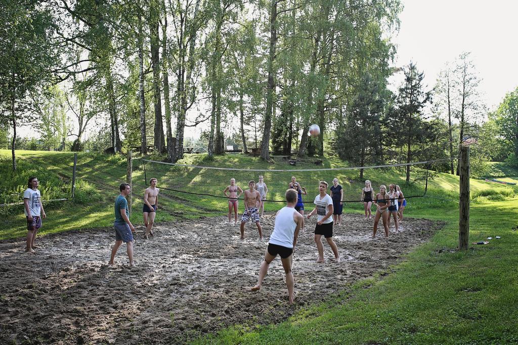 Готель Soomaa Water Camp Joesuu  Екстер'єр фото