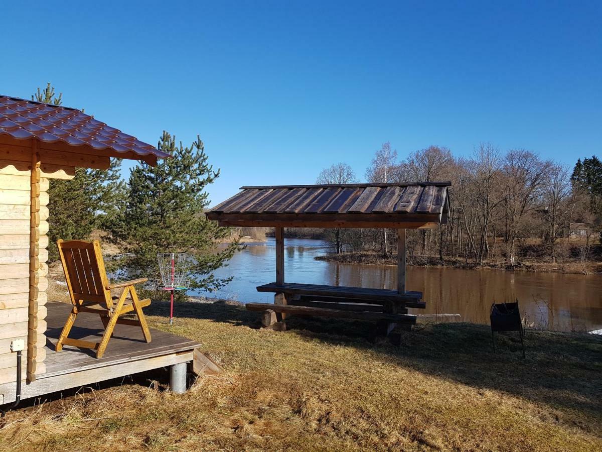 Готель Soomaa Water Camp Joesuu  Екстер'єр фото
