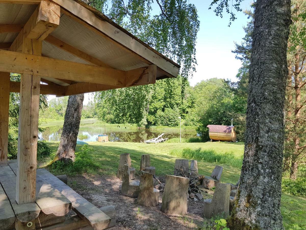 Готель Soomaa Water Camp Joesuu  Екстер'єр фото